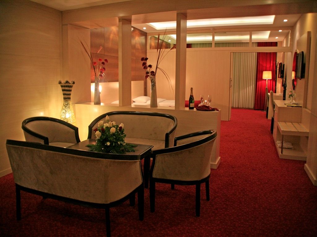 Van Royal Hotel Erbil Szoba fotó