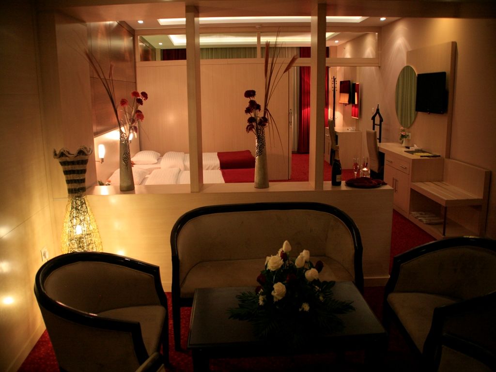 Van Royal Hotel Erbil Szoba fotó